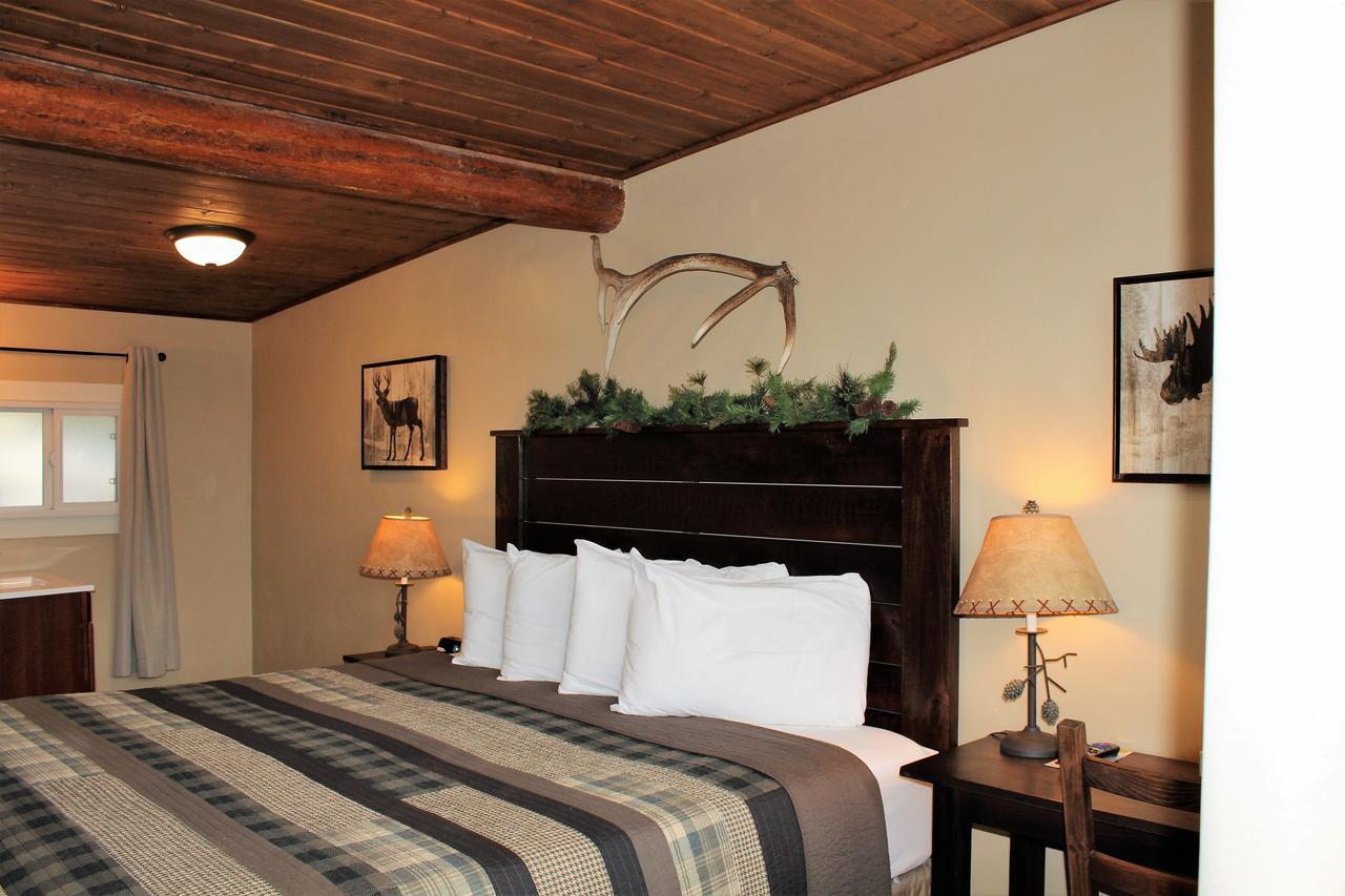 Elkhorn Cabins And Inn West Yellowstone Dış mekan fotoğraf